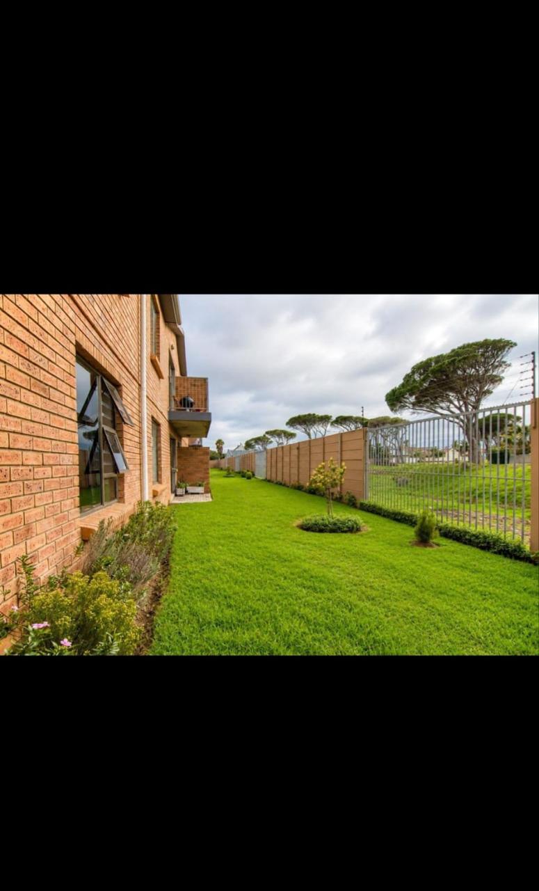 To Let 2 Bedroom Property for Rent in Sea Breeze Western Cape